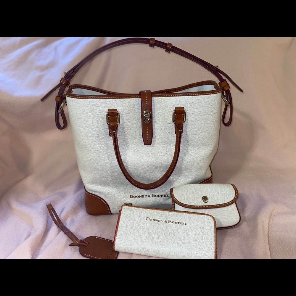 Dooney & Bourke 4pc set